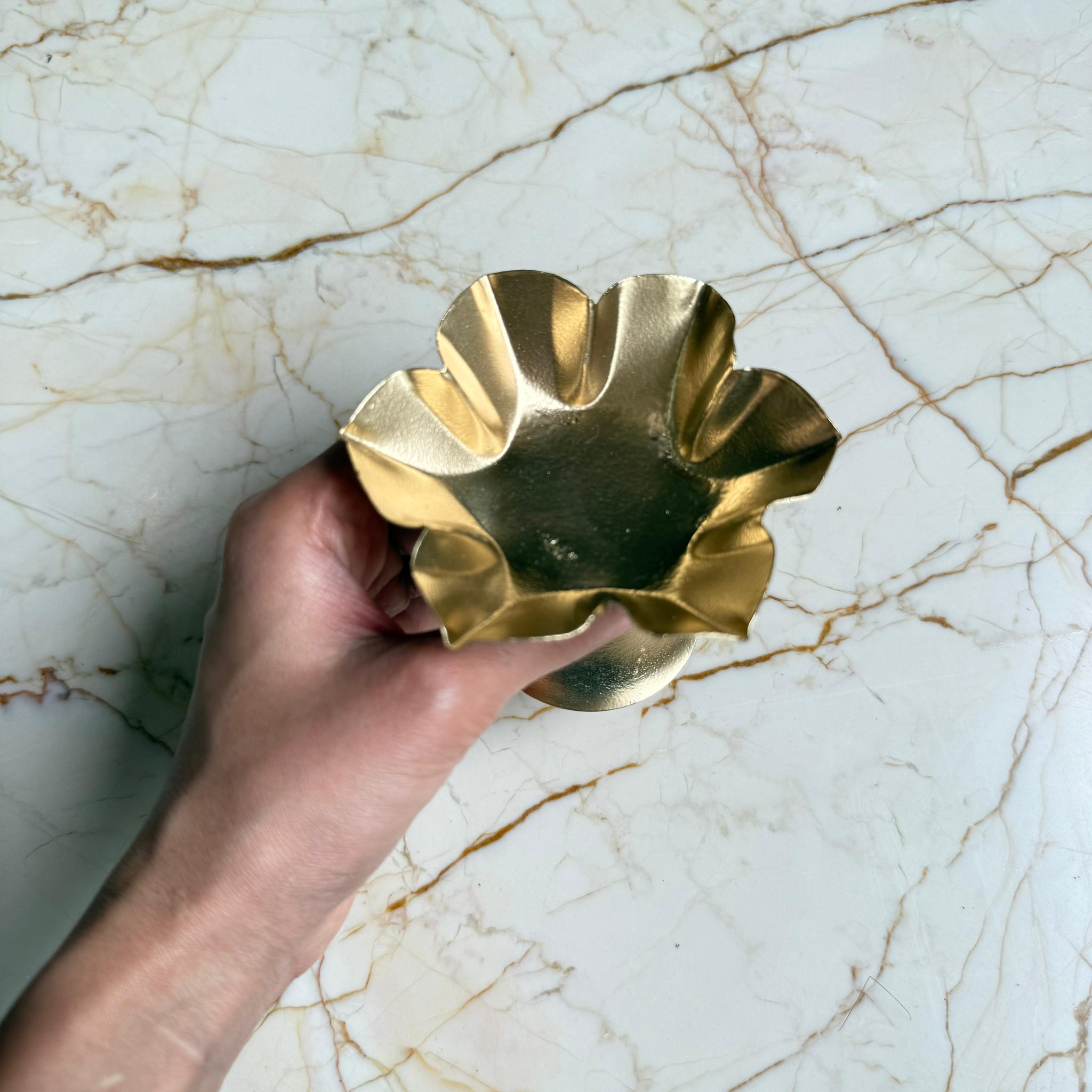 Lotus Metal Urli with Stand - B
