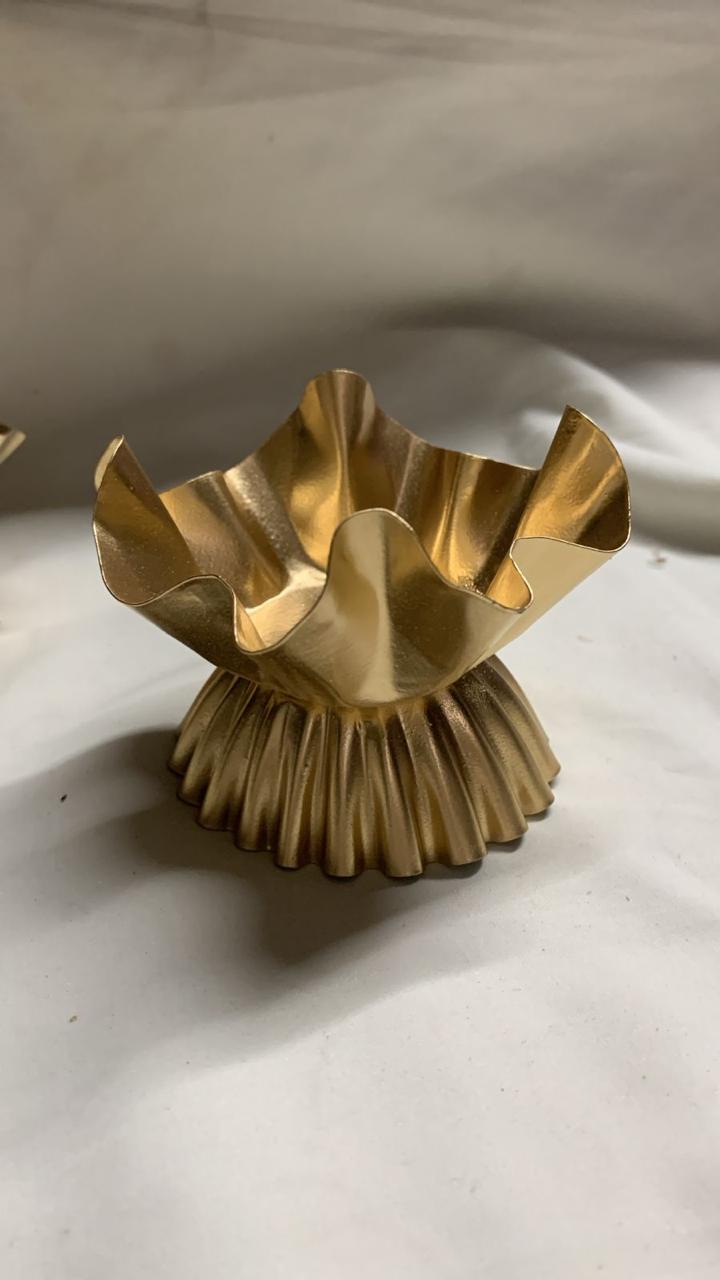 Lotus Metal Urli with Stand - A