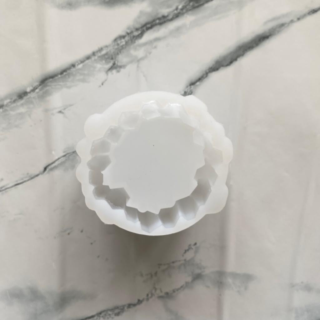 Pointers cluster tea light holder mould
